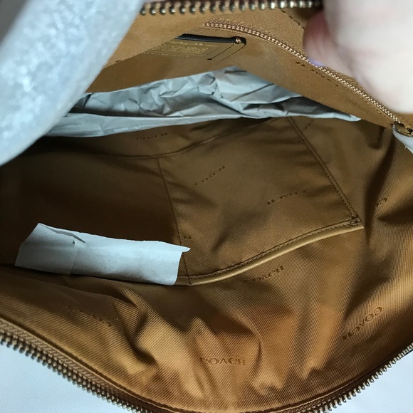 👜 Coach Leather Dufflette Bag👜 **NWT** - Picture 4 of 8